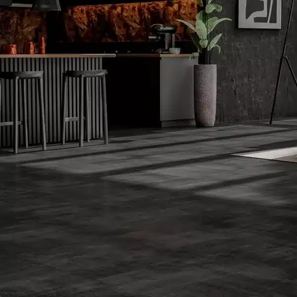 Amadora Anthracite: Suelo vinílico excepcional con apariencia de gres